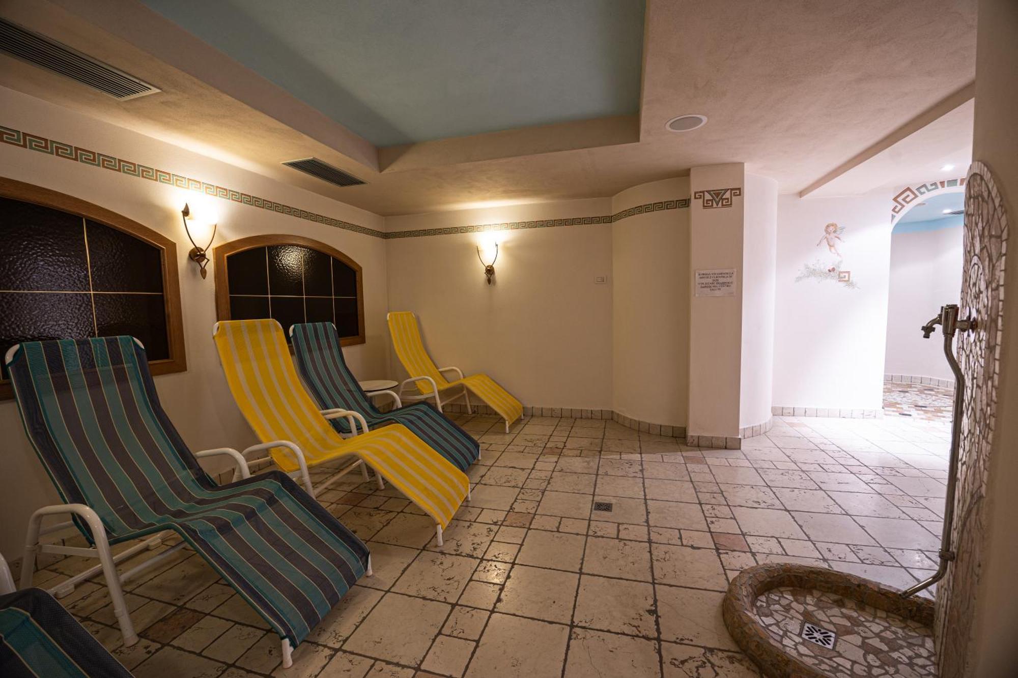 Hotel Engel Canazei Exteriér fotografie