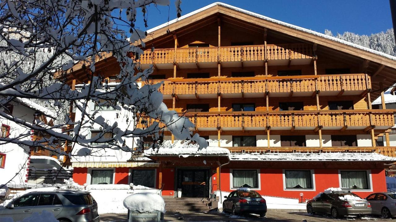 Hotel Engel Canazei Exteriér fotografie